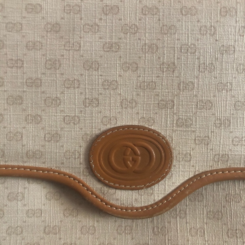 Gucci Beige Monogram Canvas Clutch with Tan Leather Trim